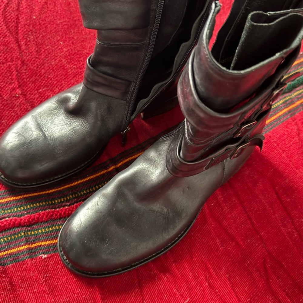 Stylish Black Women's Boots